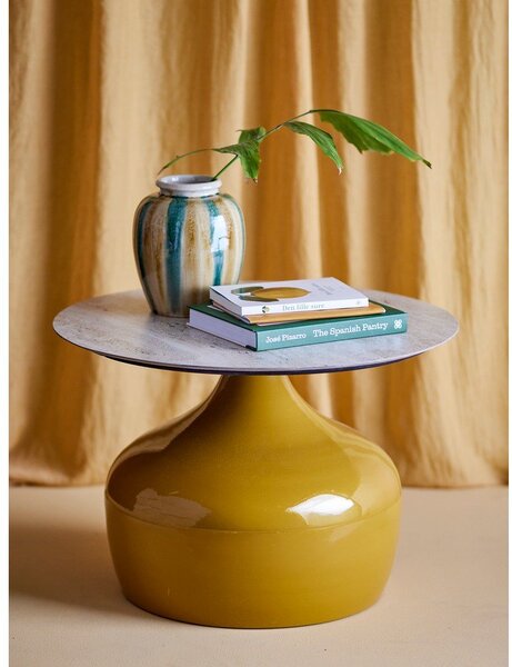 Жълта кръгла масичка за кафе с керамичен плот ø 60 cm Lecco – Bloomingville