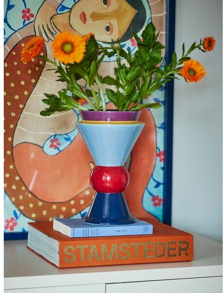 Керамична ръчно рисувана ваза (височина 26,5 cm) Trilla – Bloomingville