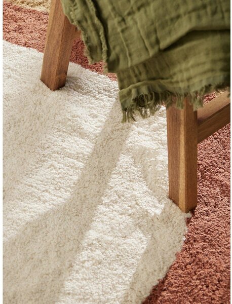 Кремав памучен детски килим подходящ за пране/ръчно изработен 140x200 cm Snuggle Riva – Hanse Home