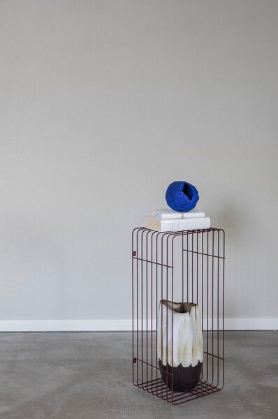 Бордо на няколко нива метален стенен рафт 70 cm Wire – Mette Ditmer Denmark