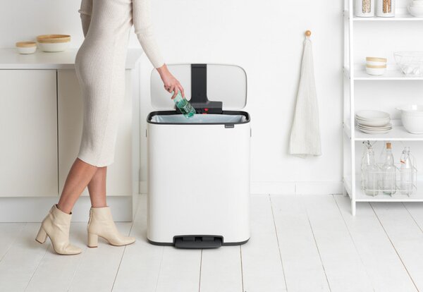Кош за боклук Brabantia Bo Pedal 1003182, 60 л, Леко затваряне, Противоплъзгаща основа, Бял