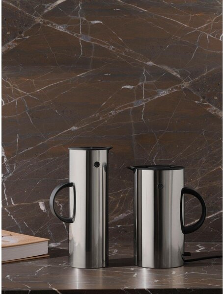 Пластмасова електрическа кана в сребрист цвят 1,5 l EM77 – Stelton