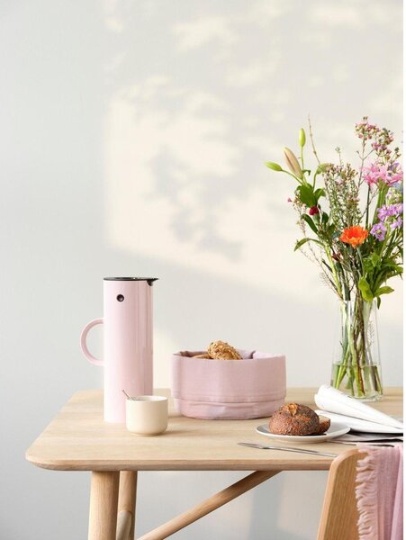 Пластмасова термо кана в цвят лавандула 1 l EM77 – Stelton