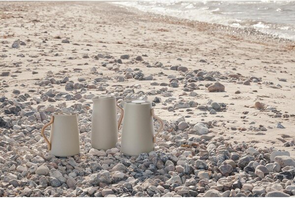 Бежова електрическа кана от неръждаема стомана 1,2 l Emma – Stelton