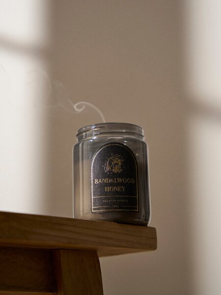 Sinsay - Ароматизирана свещ Sandalwood Honey - черeн