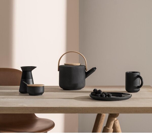 Черна глинена кана за мляко 400 ml Theo – Stelton