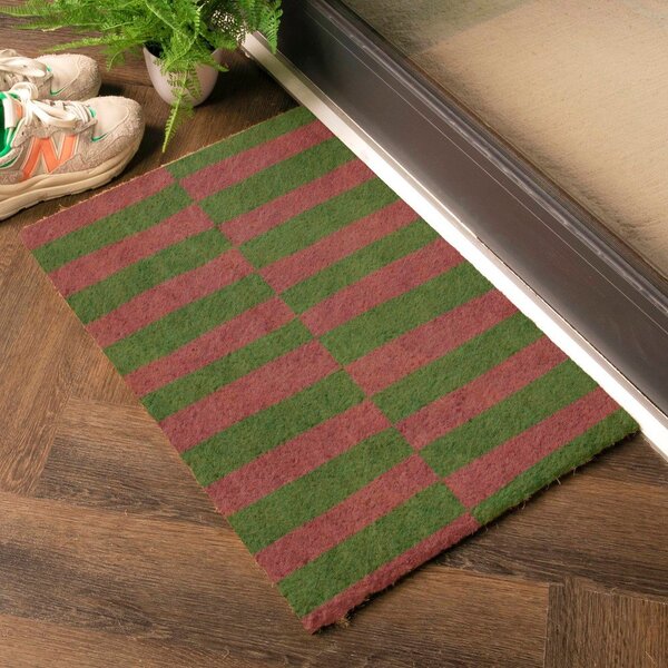 Изтривалка от кокосови влакна 40x60 cm Pink & Green Half Stripes – Artsy Doormats