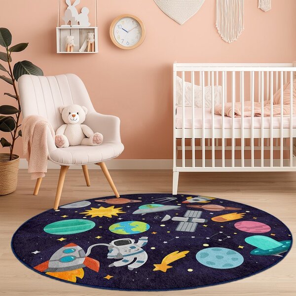 Тъмносиньо детско килимче за игра подходящо за пране ø100 cm Into The Space – Mila Home