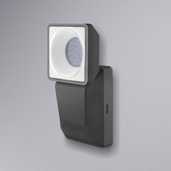 Ledvance -LED Екстериорен аплик със сензор SPOT LED/8W/230V IP55 черен