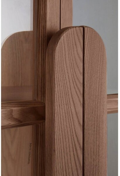 Витрина от декор от орех в тъмно естествен цвят 90x195x40 cm Sandor – Jotex