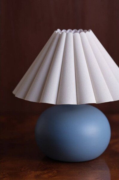 Бяла/синя керамична настолна лампа (височина 34 cm) Crasso – Jotex