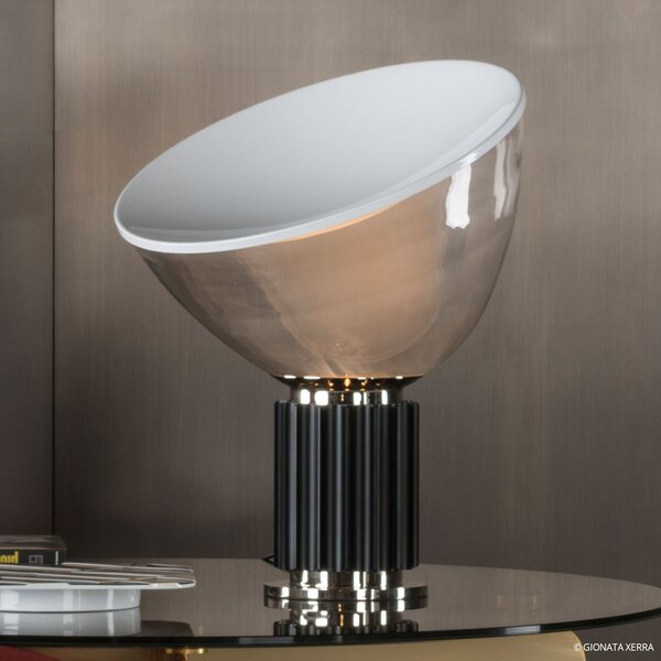FLOS Taccia small - LED настолна лампа, черна, Затъмняване, Черен, Дневна/трапезария, Метал, Дизайн