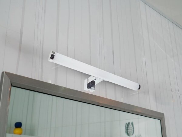 LED осветление за огледало за баня LED/8W/230V 30 cm IP44 лъскав хром