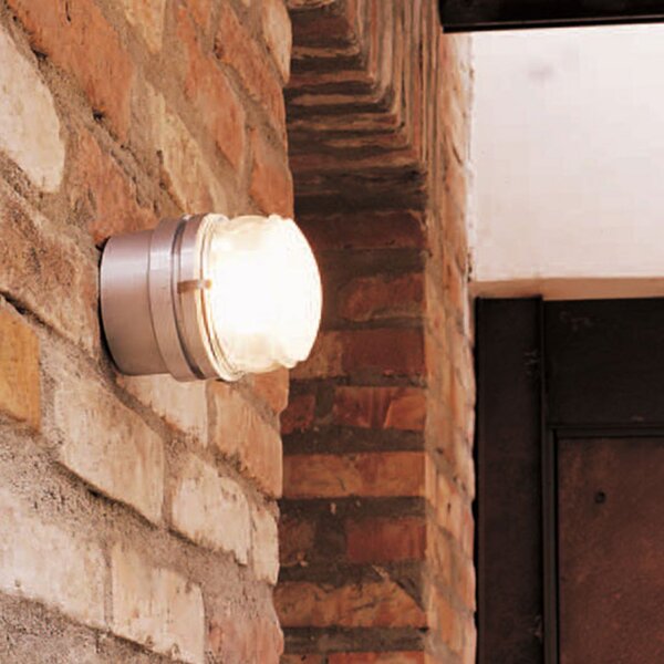 Oluce Fresnel - Стенна лампа със стъклена леща IP44 хром, Затъмняване, Прозрачен, Баня, Стъкло, Дизайн, Кръгъл директен таван