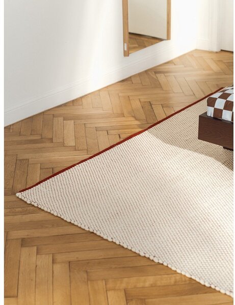 Червена/бежова ръчно изработена вълнена пътека 80x170 cm Lenu – noo.ma
