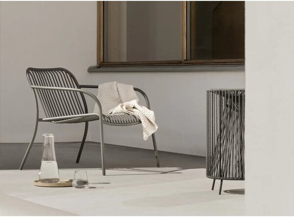 Сив градински стол метален Yua Wire – Blomus