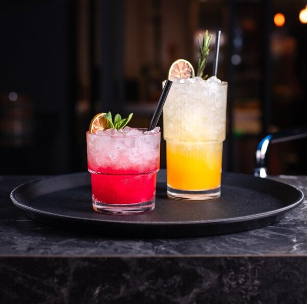 Стъклени чаши в комплект 6 бр. 330 ml Vitro – BonBistro