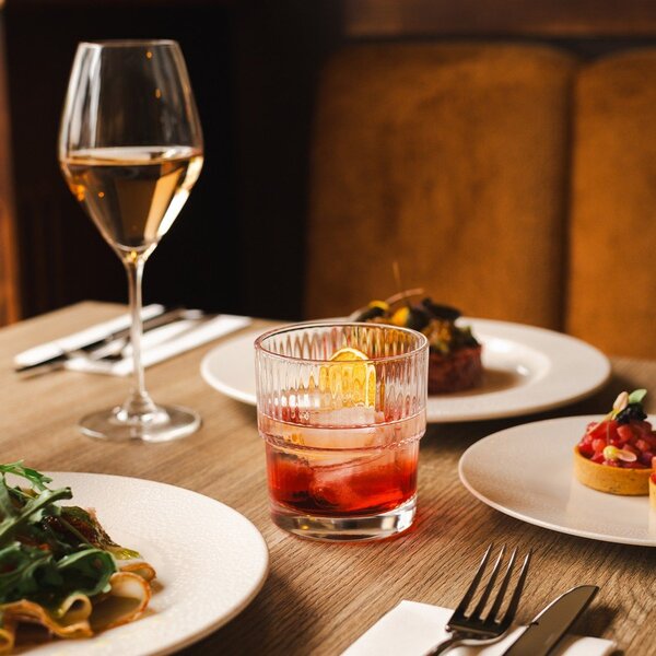 Стъклени чаши в комплект 6 бр. 330 ml Vitro – BonBistro