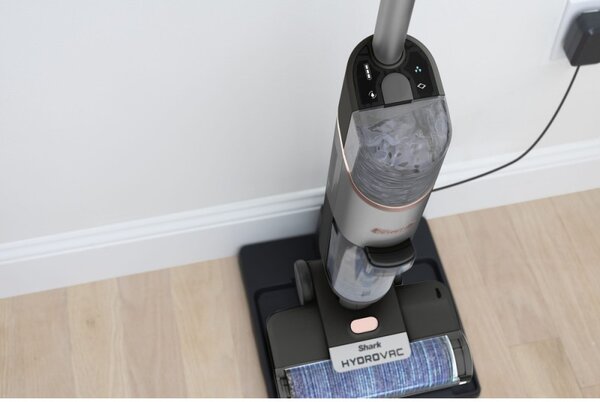 Вертикална прахосмукачка Shark HydroVac WD210EU, 170W, 0.5 л, 88 m2, Самопочистващ, Автономия 25 минути, Сив