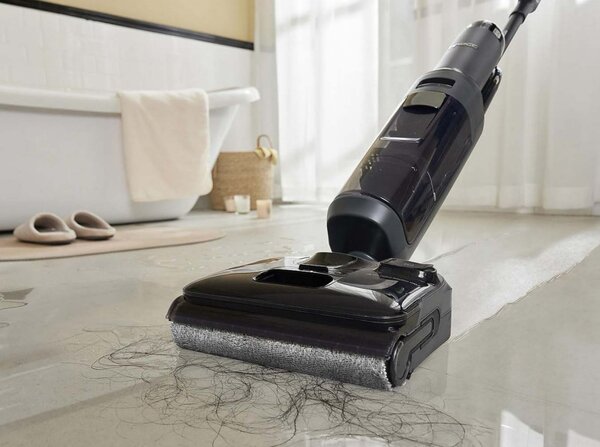 Вертикална прахосмукачка Tineco Floor One S6 Stretch Extreme, 220W, 18000 Pa, Сухо/Мокро, 0.72 л мръсна/0.8 л чиста, Автономия 40 мин, 233 м2, LED дисплей, Гласов асистент, Черен