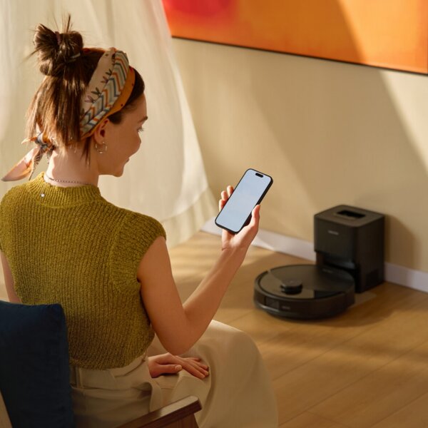 Прахосмукачка робот Roborock Q10 PF+, 10000 Pa, 150 мин, 0.35 л, Wi-Fi, Сухо/мокро, Автоматично повдигане на мопа, 360° LiDAR, 3D картографиране, Гласово управление, Черен