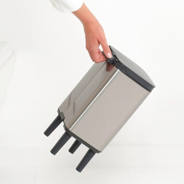 Кош за боклук Brabantia Bo Small Hi 1006642, 4 л, Плавно и безшумно отваряне, Противоплъзгаща основа, Устойчив на пръстови отпечатъци, Инокс/Мат