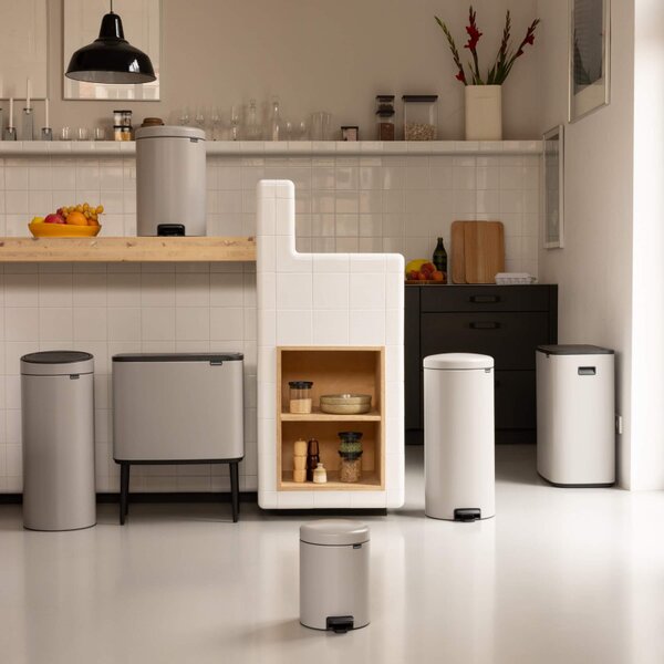 Кош за боклук с педал Brabantia NewIcon 1010440, 12 л, Плавно затваряне, Противоплъзгаща основа, Светлосив