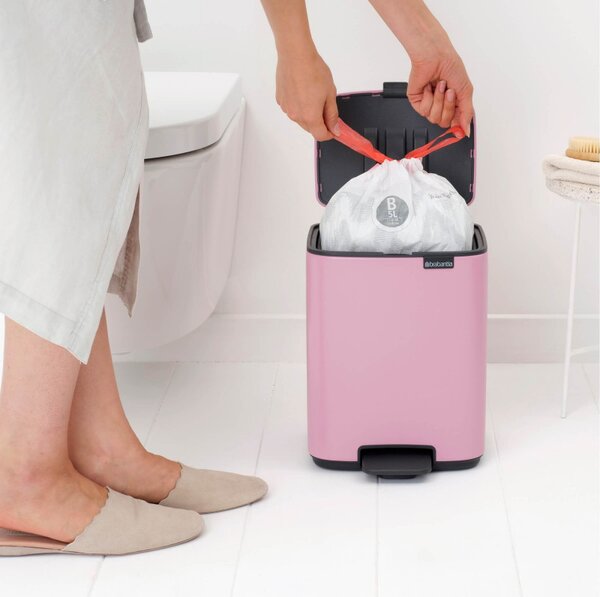 Кош за боклук Brabantia Bo Pedal 1010445, 7 л, Плавно затваряне, Гумирана основа, Розов