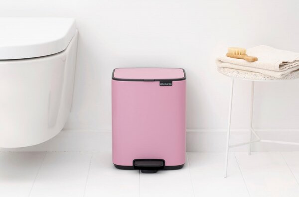 Кош за боклук Brabantia Bo Pedal 1010445, 7 л, Плавно затваряне, Гумирана основа, Розов