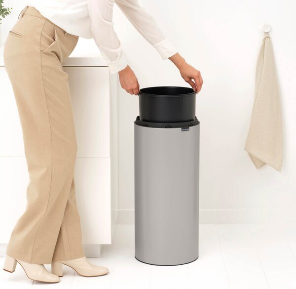 Кош за боклук Brabantia Touch Bin New 1010459, 30 л, Безшумно и плавно затваряне, Светлосив