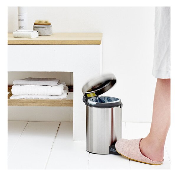 Кош за боклук с педал Brabantia NewIcon 648998, 3 л, Леко затваряне, Противоплъзгаща основа, Инокс/Мат