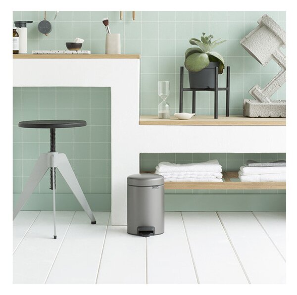 Кош за боклук с педал Brabantia NewIcon 648999, 3 л, Плавно затваряне, Противоплъзгаща основа, Сив