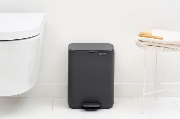Кош за боклук Brabantia Bo Pedal 1010132, 7 л, Плавно затваряне, Гумирана основа, Минерално покритие, Тъмносив