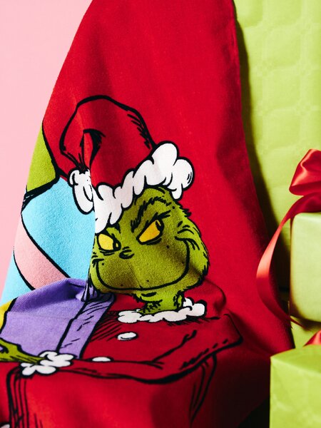 Sinsay - Детска памучна хавлиена кърпа с коледен принт Grinch - червeн