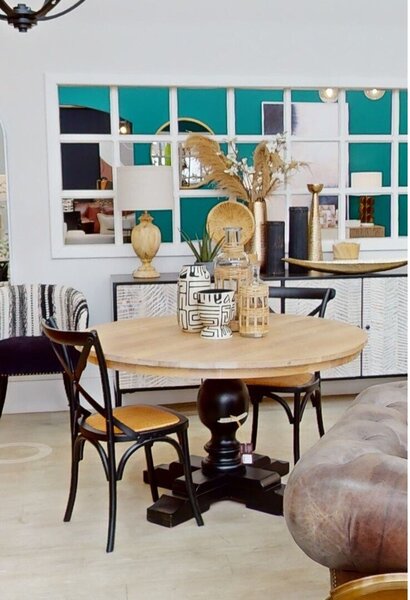Черен трапезен стол от масивен дъб Lyon – Premier Housewares