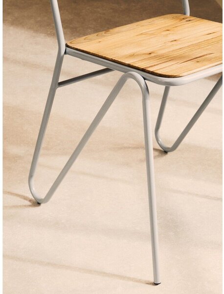 Сив/в естествен цвят трапезен стол от масивен бряст District – Premier Housewares
