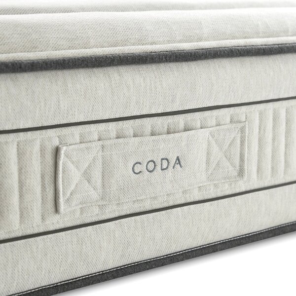Премиум хибриден матрак ONE от CODA 31 см