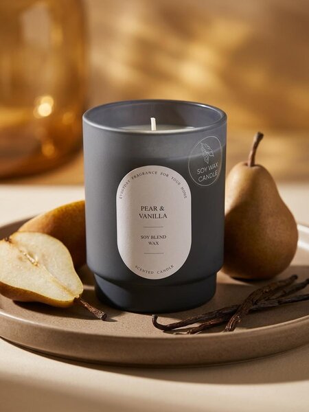 Sinsay - Ароматна соева свещ Pear & Vanilla - черeн