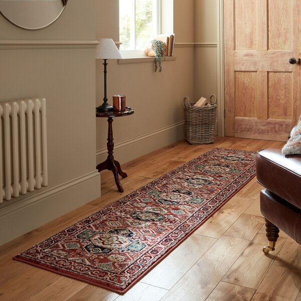 Килим за кръст Sincerity Royale Gillingham Red 60X230 cm, Flair Rugs Килими