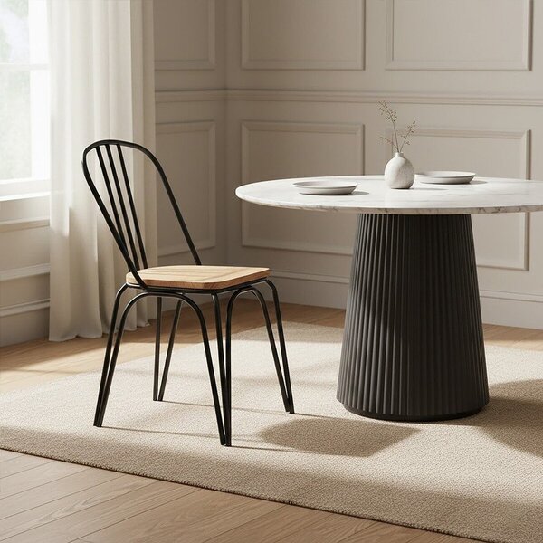 Черен трапезен стол от масивен бряст District – Premier Housewares