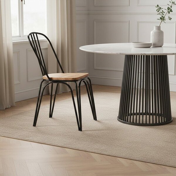 Черен трапезен стол от масивен бряст District – Premier Housewares