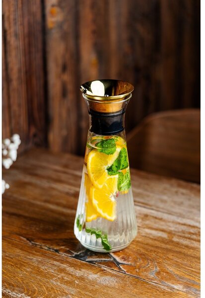 Стъклена гарафа 900 ml Mia – Vialli Design