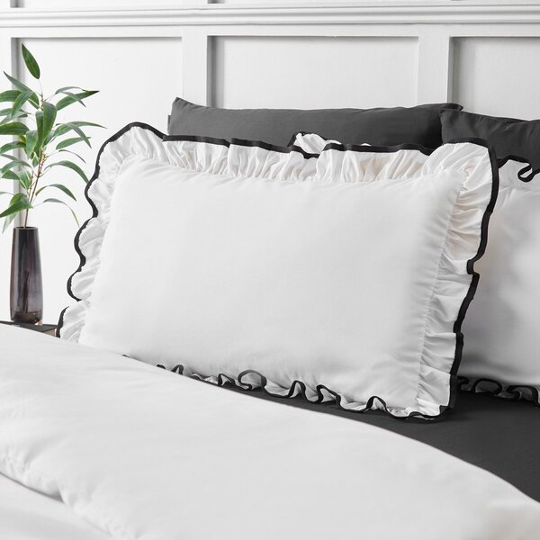 Бяло единично спално бельо 135x200 cm So Soft Mono Frill – Catherine Lansfield
