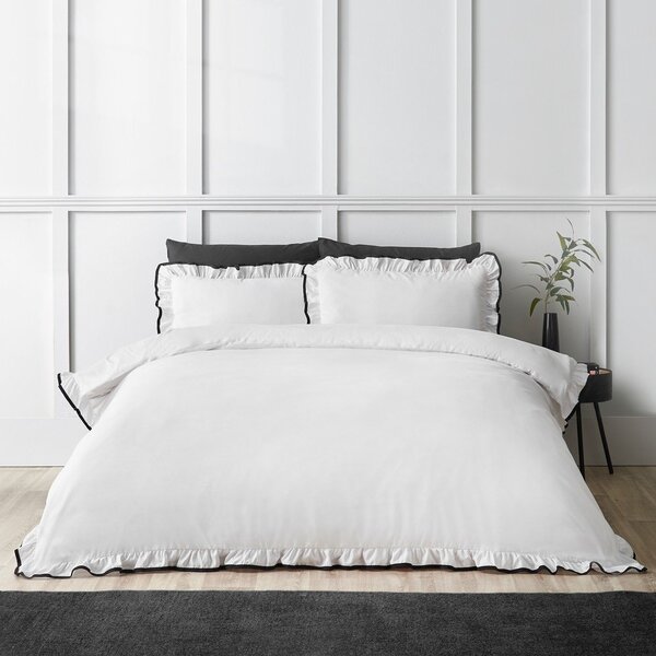 Бяло единично спално бельо 135x200 cm So Soft Mono Frill – Catherine Lansfield