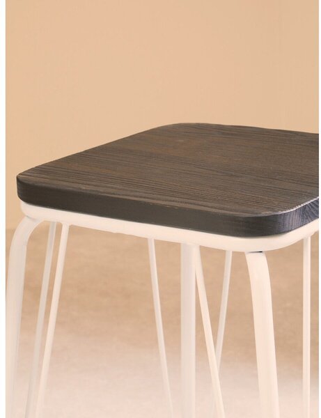 Бял/в тъмно естествен цвят стол от масивен бряст District – Premier Housewares
