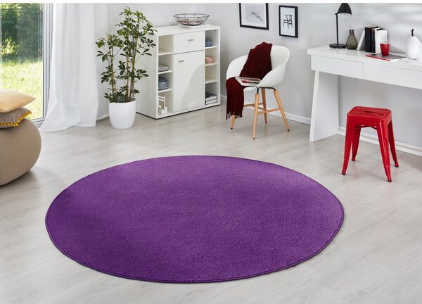 Тъмнолилав кръгъл килим ø 133 cm Fancy – Hanse Home