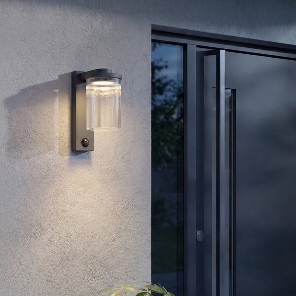 Lucande LED лампа за външна стена Beelia Sensor антрацит набраздена, Черен, Алуминий, Модерен