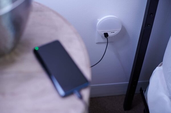 Ledvance - LED Нощна лампа за контакт със сензор LUNETTA 2xUSB LED/13W/230V