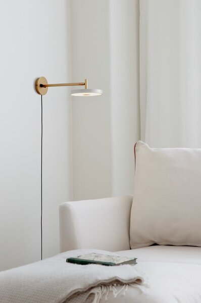 Бяла LED затъмняваща се стенна лампа ø 15 cm Asteria Wall Long – UMAGE