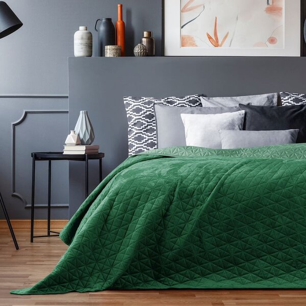 Зелено капитонирано покривало за легло 240x260 cm Laila – Restilo
